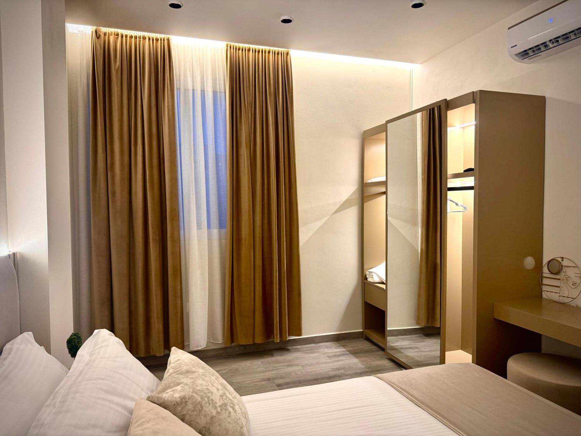 Roman Apartments Appartement *